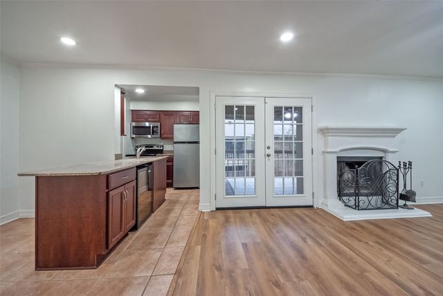 5130 Amesbury Drive 203, Dallas, TX 75206