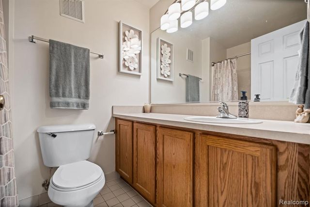 17200 Addington Drive, Commerce Twp, MI 48390