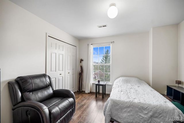 17200 Addington Drive, Commerce Twp, MI 48390