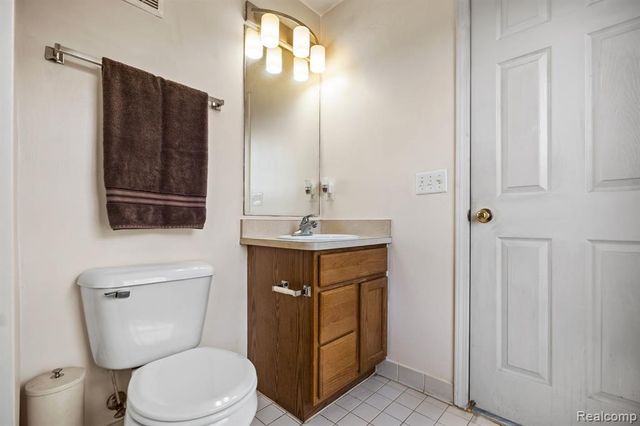 17200 Addington Drive, Commerce Twp, MI 48390