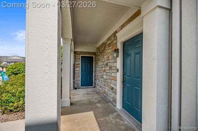 17200 Addington Drive, Commerce Twp, MI 48390