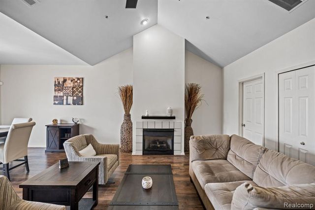 17200 Addington Drive, Commerce Twp, MI 48390