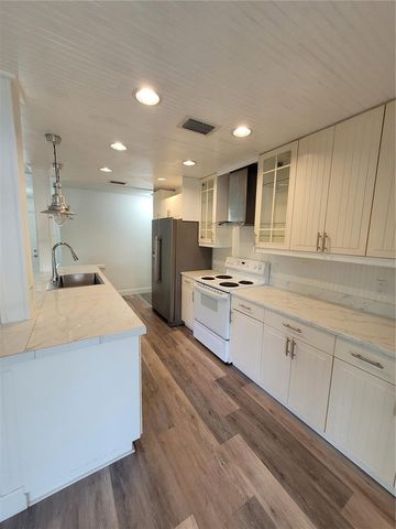 4779 GARCIA AVENUE, Sarasota, FL 34233