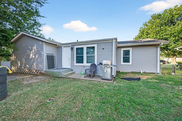 2321 N Shannon Street, Sherman, TX 75092