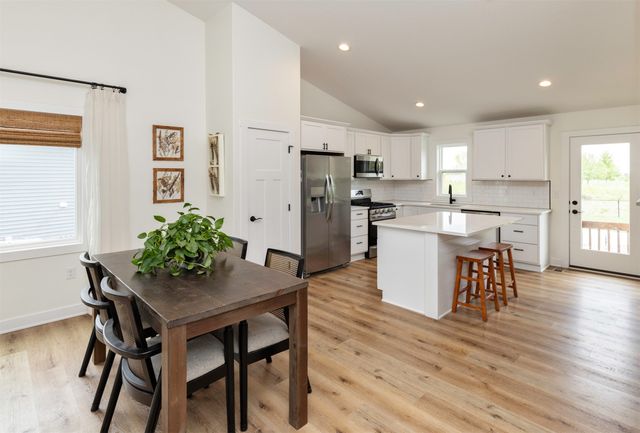 5306 NW 17th Street, Ankeny, IA 50023