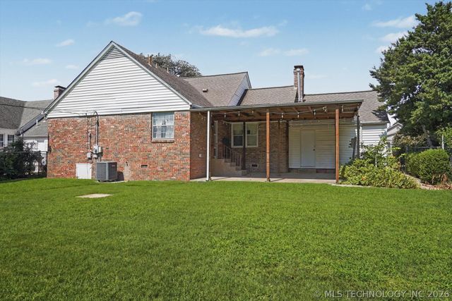 1309 S Knoxville Avenue, Tulsa, OK 74112