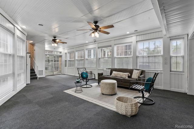 18030 SANTA BARBARA Drive, Detroit, MI 48221