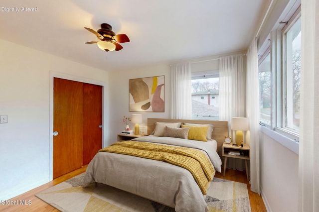 31 Freeman Road, Albany, NY 12208