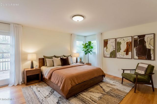 31 Freeman Road, Albany, NY 12208