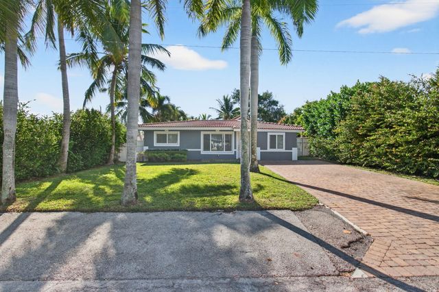 360 SW 2nd Street, Boca Raton, FL 33432