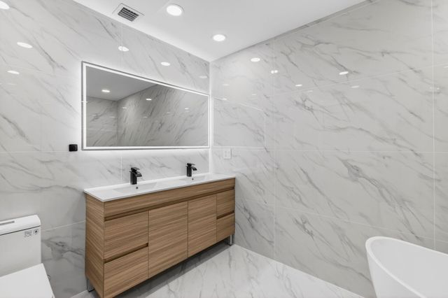 360 SW 2nd Street, Boca Raton, FL 33432