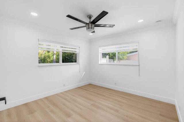 360 SW 2nd Street, Boca Raton, FL 33432