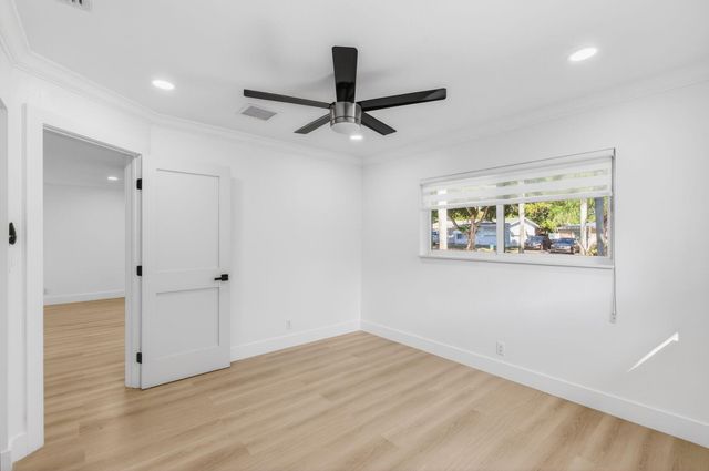 360 SW 2nd Street, Boca Raton, FL 33432