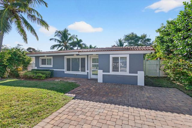 360 SW 2nd Street, Boca Raton, FL 33432