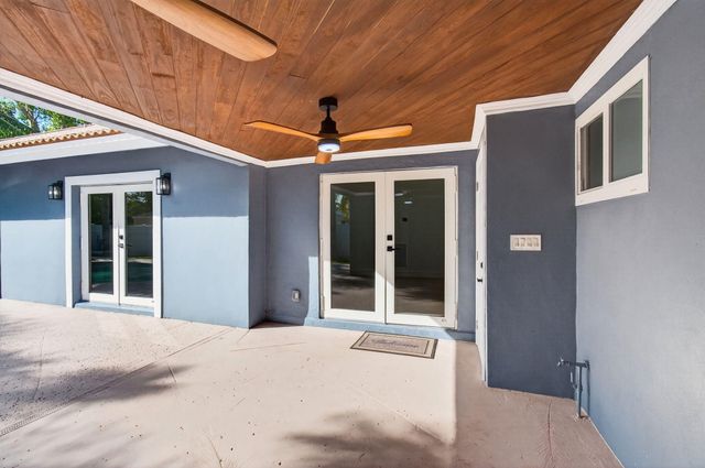 360 SW 2nd Street, Boca Raton, FL 33432