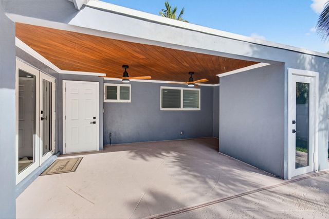 360 SW 2nd Street, Boca Raton, FL 33432