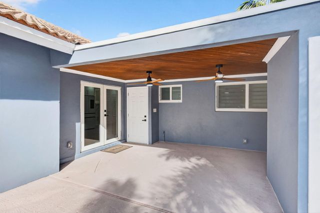 360 SW 2nd Street, Boca Raton, FL 33432