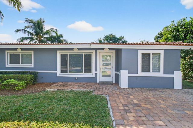 360 SW 2nd Street, Boca Raton, FL 33432