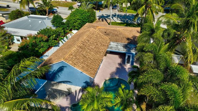 360 SW 2nd Street, Boca Raton, FL 33432