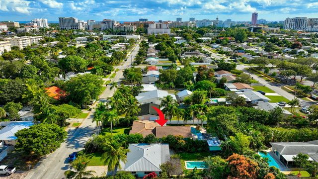 360 SW 2nd Street, Boca Raton, FL 33432