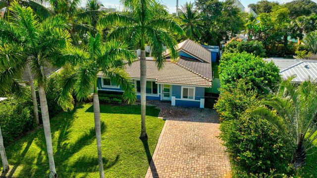 360 SW 2nd Street, Boca Raton, FL 33432