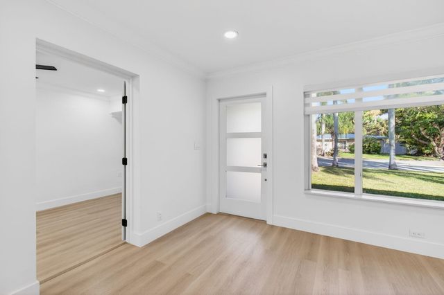 360 SW 2nd Street, Boca Raton, FL 33432