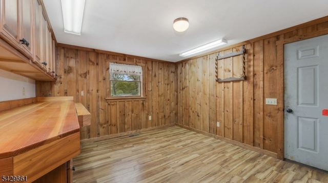 87 Buckhorn Dr, White Twp., NJ 07823