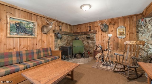 87 Buckhorn Dr, White Twp., NJ 07823