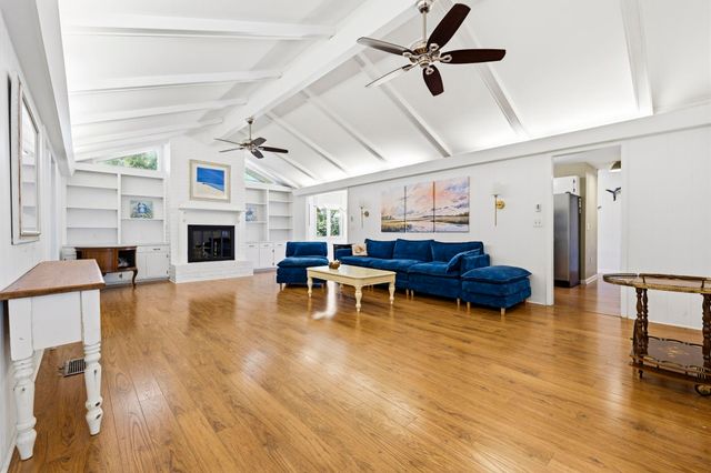 268 Lakeshore Dr., Pawleys Island, SC 29585