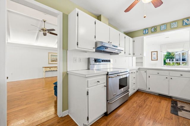 268 Lakeshore Dr., Pawleys Island, SC 29585