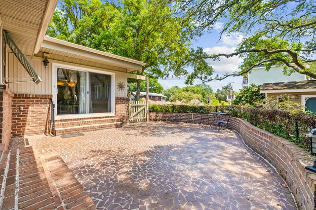 268 Lakeshore Dr., Pawleys Island, SC 29585