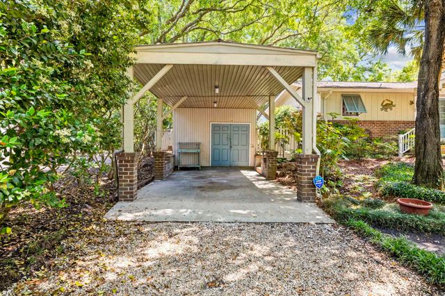 268 Lakeshore Dr., Pawleys Island, SC 29585