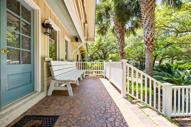 268 Lakeshore Dr., Pawleys Island, SC 29585