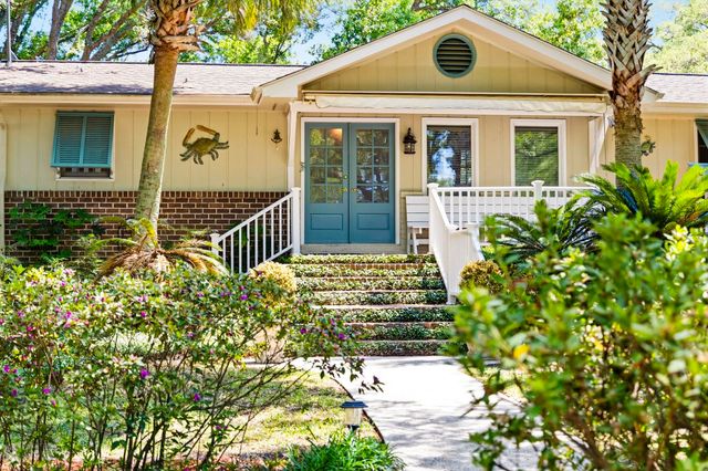 268 Lakeshore Dr., Pawleys Island, SC 29585