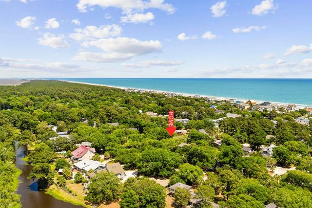 268 Lakeshore Dr., Pawleys Island, SC 29585