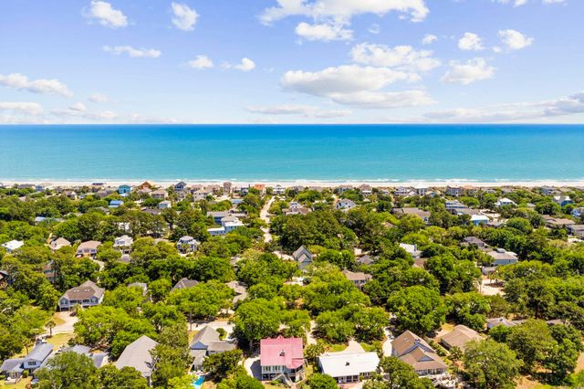 268 Lakeshore Dr., Pawleys Island, SC 29585