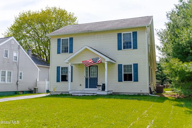 542 Hudson River Road, Halfmoon, NY 12188