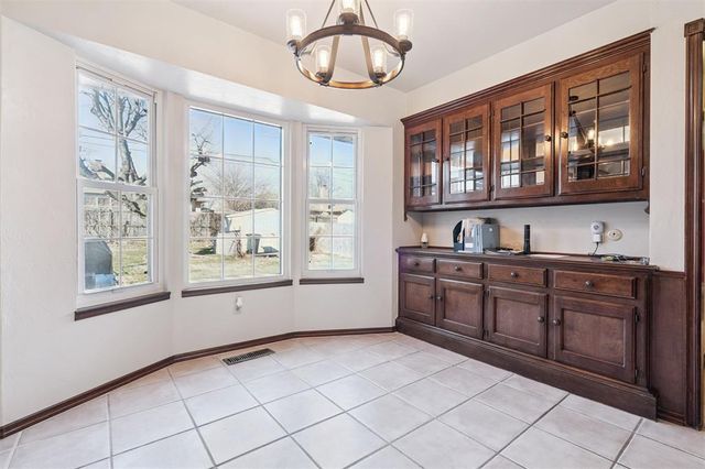 2901 Woodcreek Road, Midwest City, OK 73110