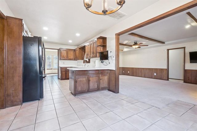 2901 Woodcreek Road, Midwest City, OK 73110