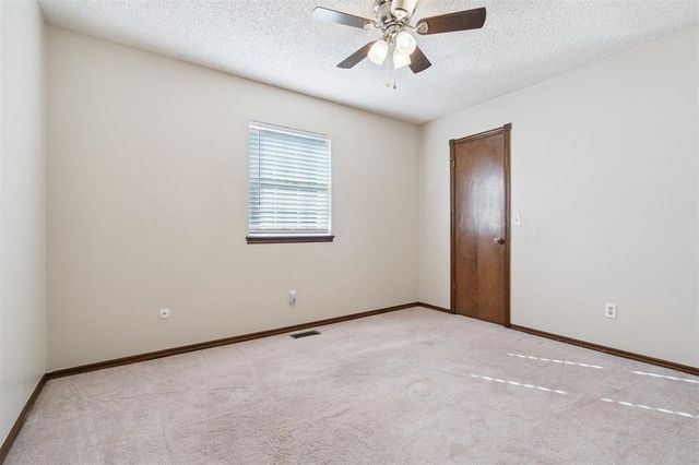 2901 Woodcreek Road, Midwest City, OK 73110