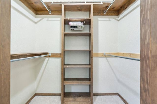 2901 Woodcreek Road, Midwest City, OK 73110