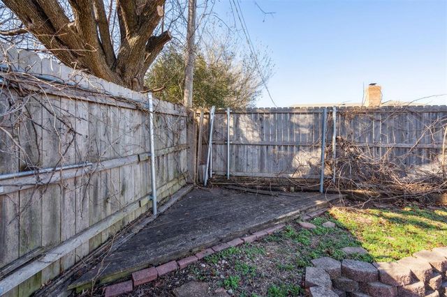 2901 Woodcreek Road, Midwest City, OK 73110