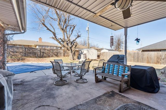 2901 Woodcreek Road, Midwest City, OK 73110