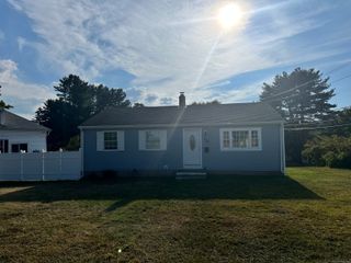 484 Meriden Avenue, Southington, CT 06489