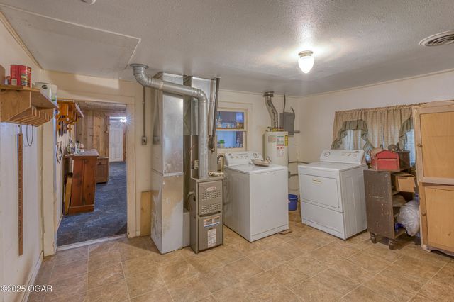 1205 Wisconsin Avenue, Joplin, MO 64801