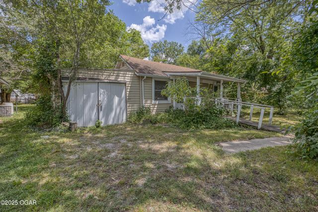 1205 Wisconsin Avenue, Joplin, MO 64801