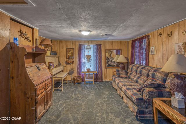 1205 Wisconsin Avenue, Joplin, MO 64801