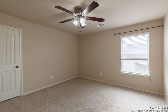 1009 SANDWELL CT, Seguin, TX 78155