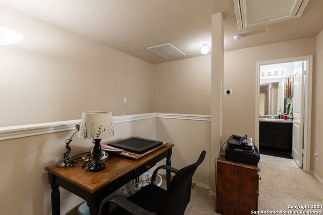 1009 SANDWELL CT, Seguin, TX 78155