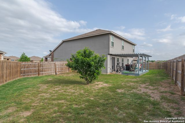 1009 SANDWELL CT, Seguin, TX 78155